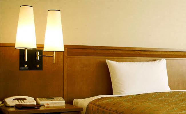 Travelodge London Teddington Zewnętrze zdjęcie